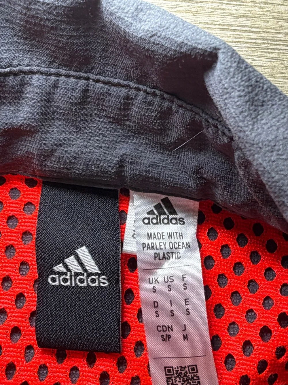 Adidas City Escape Premium  gray Button down Shirt with orange mesh mens small